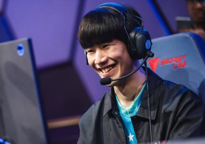 TES赛后群访：空ban是没找到英雄，游戏中期要更有耐心